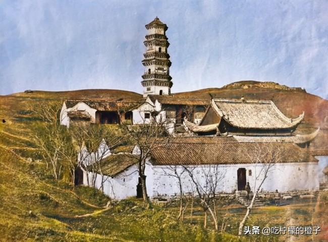 A scenic view of Wuhu Guangjisi Ta