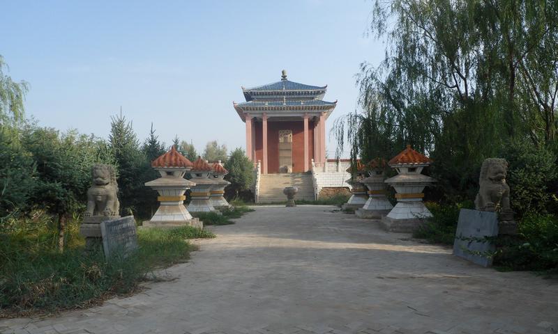 A scenic view of Wuwei Gaochangwang Xiningwang Mu