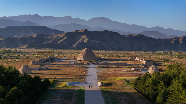 A scenic view of Wuxi Guoshan Bei