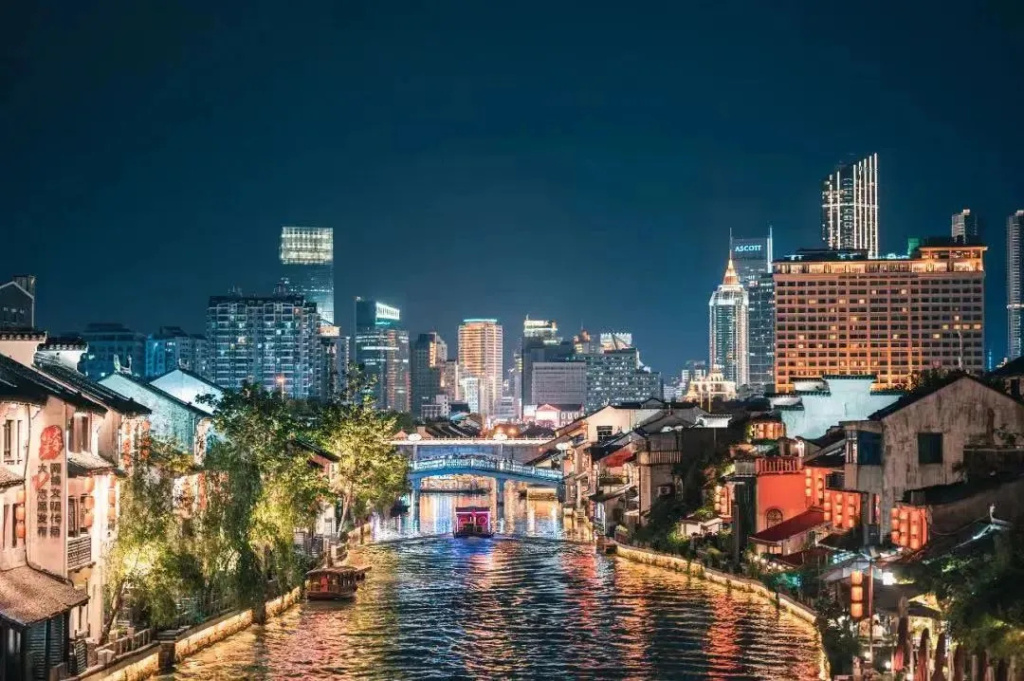 A scenic view of Wuxi Shushan Yaoqun