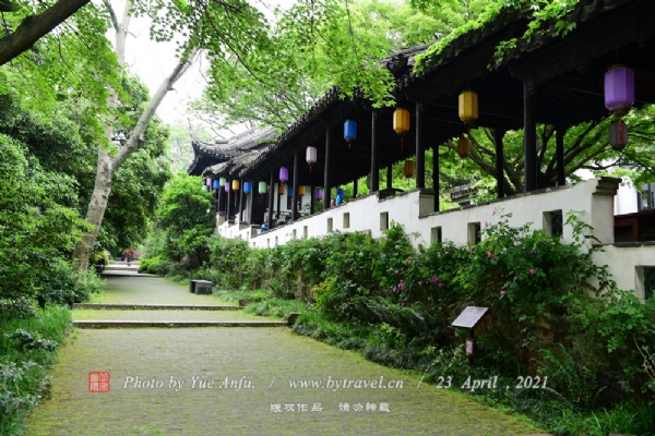 A scenic view of Wuxi Tianxia Dier Quan Tingyuan Ji Shike