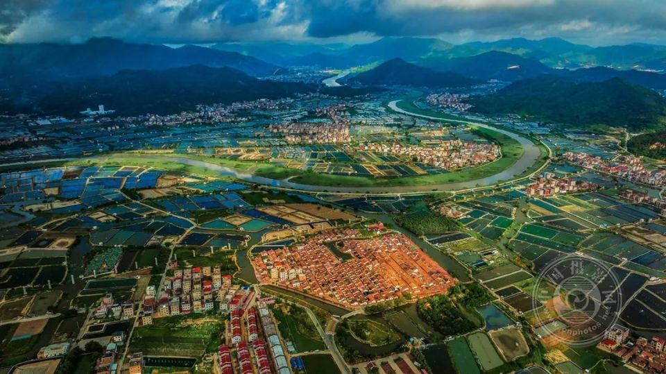 A scenic view of Wuzhong Kangjisi Ta