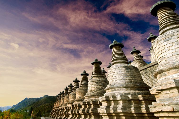 A scenic view of Wuzhong Yibailingbata