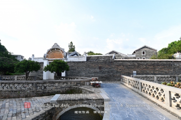 A scenic view of Wuzhou Lijishen Guju