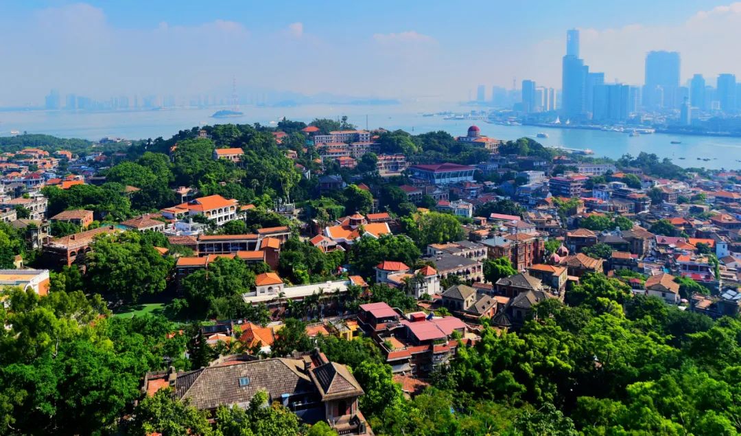 A scenic view of Xiamen Gulangyu Jindai Jianzhuqun