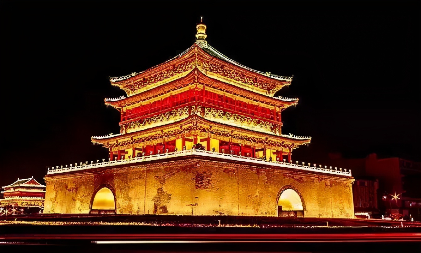 A scenic view of Xian Bell And Drum Towers