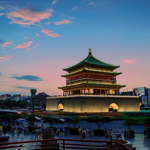 A scenic view of Xian Changan Shengshou Temple Pagoda