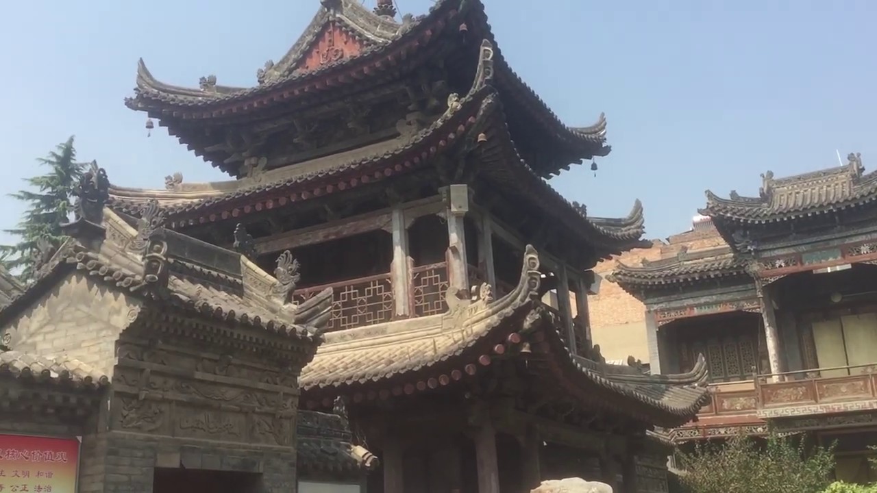 A scenic view of Xian Daxuexi Lane Mosque