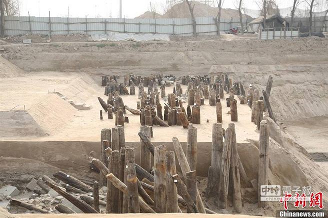 A scenic view of Xian Dongwei Bridge Site