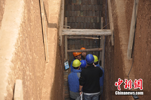 A scenic view of Xian Fengqiyuan Western Han Family Tombs