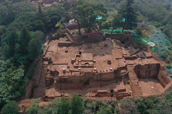 A scenic view of Xian Huaqing Palace Site