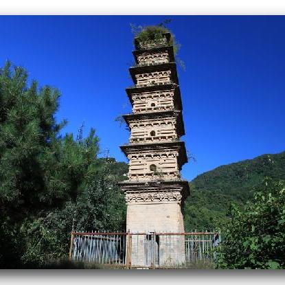 A scenic view of Xian Jingde Pagoda