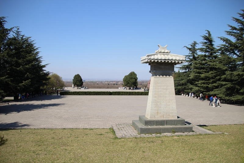 A scenic view of Xian Ming Qin Prince Tombs