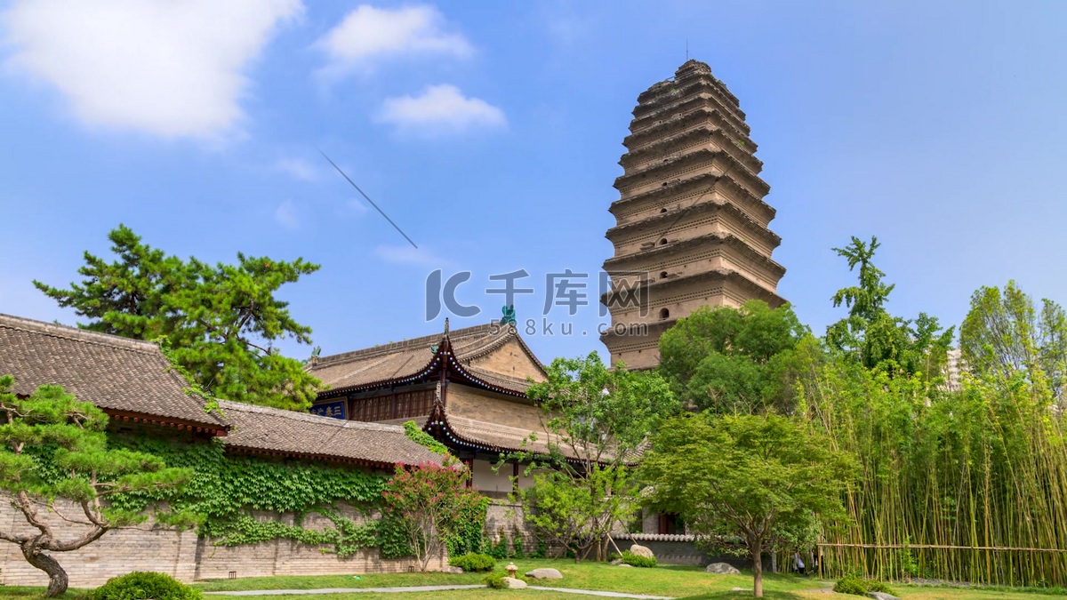 A scenic view of Xian Small Wild Goose Pagoda