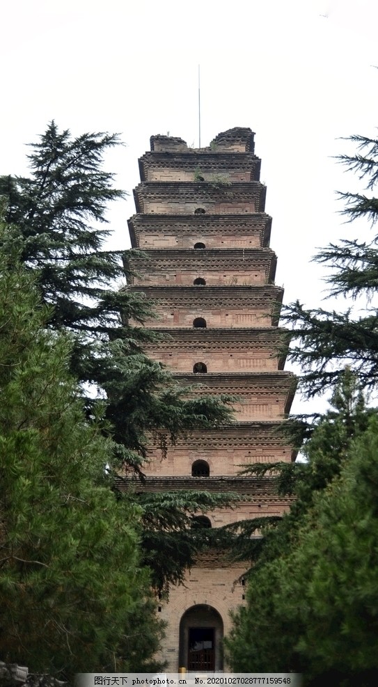A scenic view of Xian Xiangji Temple Shandao Pagoda