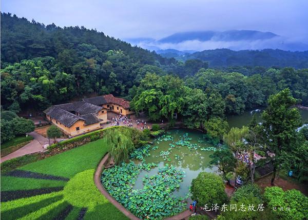 A scenic view of Xiangtan Shaoshanchong Maozedong Guju