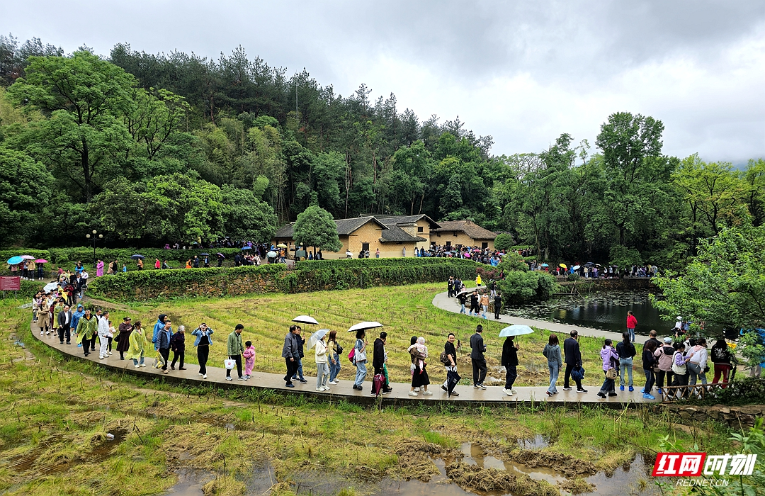 A scenic view of Xiangtan Shaoshanchong Maozedong Guju