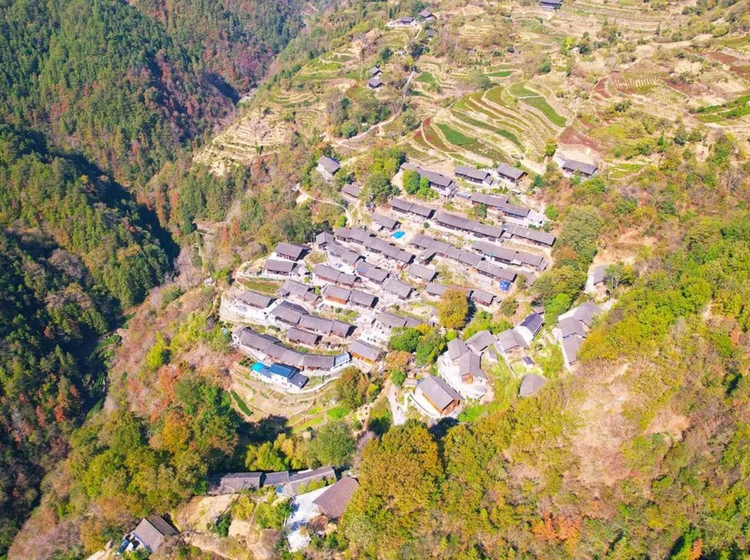 A scenic view of Xiangxi Weijiazhai Gucheng Yizhi