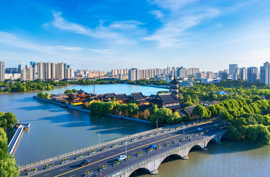 A scenic view of Xianyang Baoben Temple Pagoda