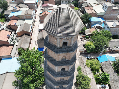A scenic view of Xianyang Baoben Temple Pagoda