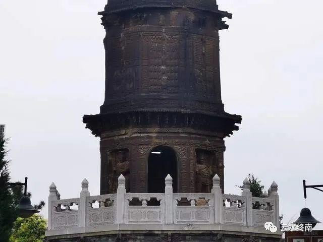 A scenic view of Xianyang Beidu Iron Pagoda