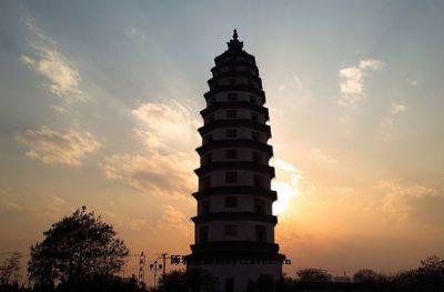 A scenic view of Xianyang Binxian Kaiyuan Temple Pagoda