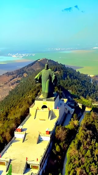 A scenic view of Xianyang Changling Mausoleum