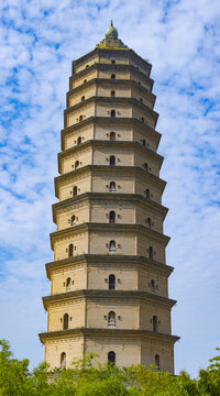 A scenic view of Xianyang Jingyang Chongwen Pagoda