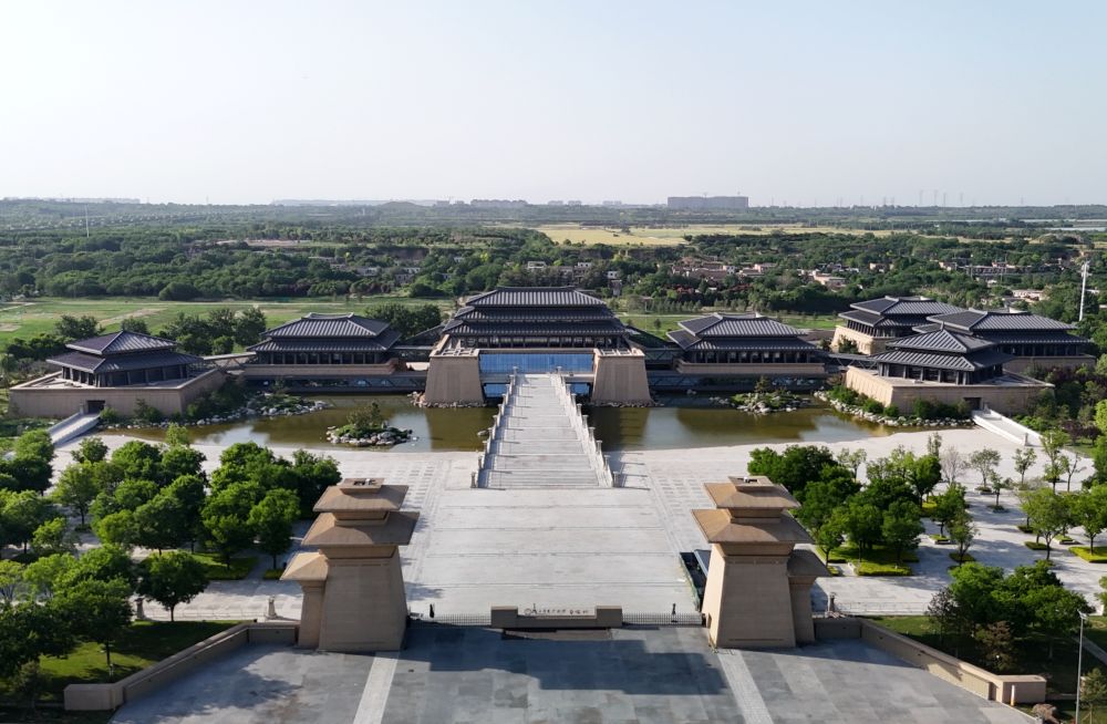 A scenic view of Xianyang Qin Prince Tombs