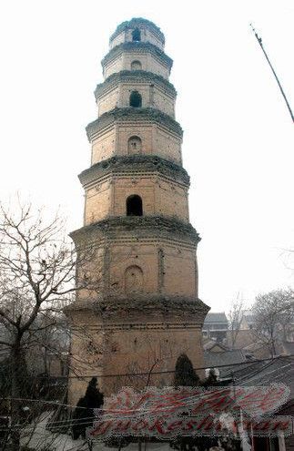 A scenic view of Xianyang Qingfan Temple Pagoda