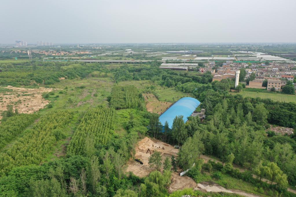 A scenic view of Xianyang Shahe Ancient Bridge Site