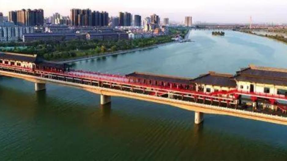 A scenic view of Xianyang Shahe Ancient Bridge Site