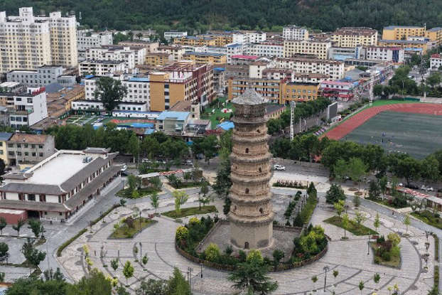 A scenic view of Xianyang Tai Pagoda