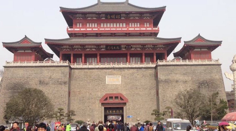 A scenic view of Xianyang Tai Pagoda