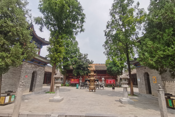 A scenic view of Xianyang Wugong Chenghuang Temple