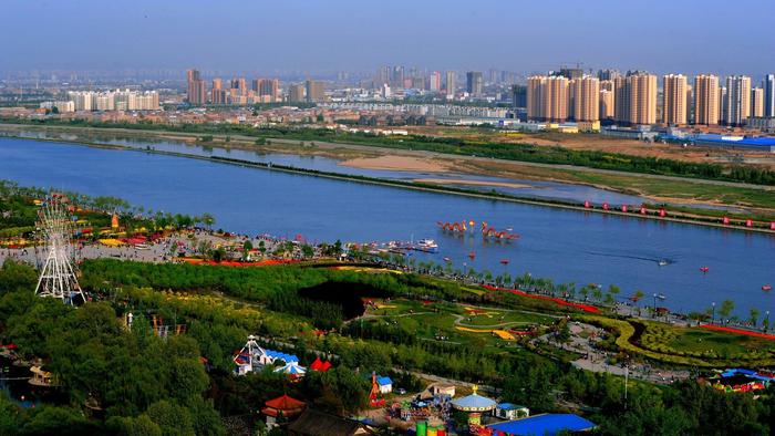 A scenic view of Xianyang Xingningling Mausoleum