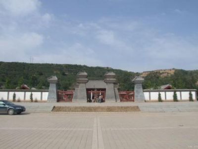 A scenic view of Xianyang Zhengjiapo Site