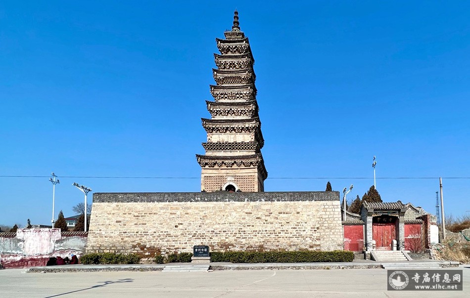 A scenic view of Xingtai Puli Temple Pagoda