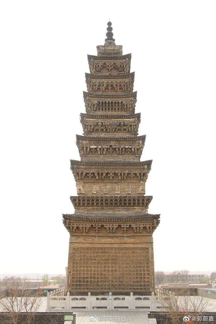 A scenic view of Xingtai Puli Temple Pagoda