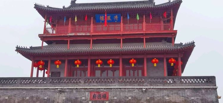 A scenic view of Xingtai Qingfeng Tower
