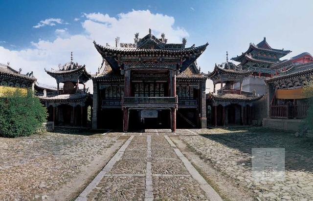 A scenic view of Xining Huangyuan Chenghuangmiao