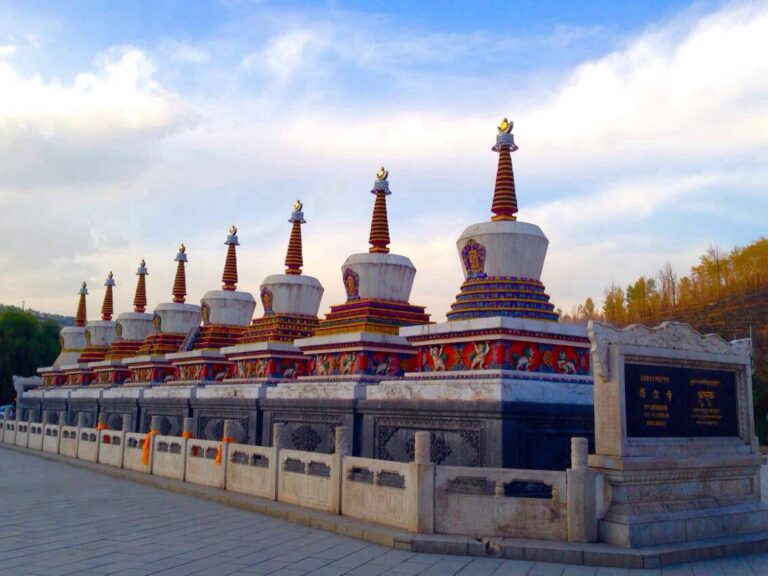 Why Xining Taersi Should Be on Your Qinghai Itinerary: A Guide for Travelers