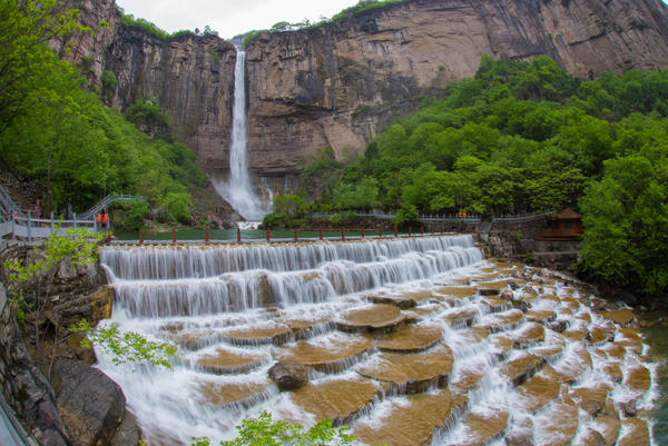 A scenic view of Xinxiang Baiquan