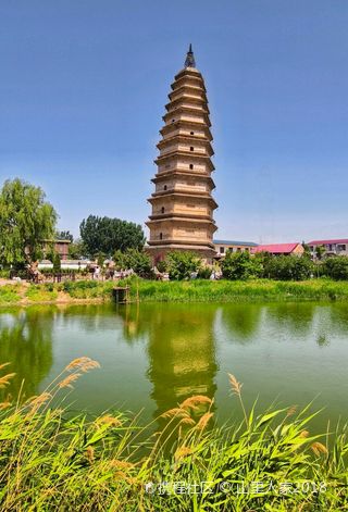 A scenic view of Xinxiang Linglongta