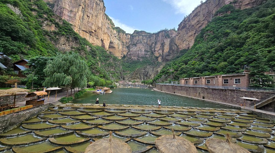 A scenic view of Xinxiang Mengzhuangyizhi