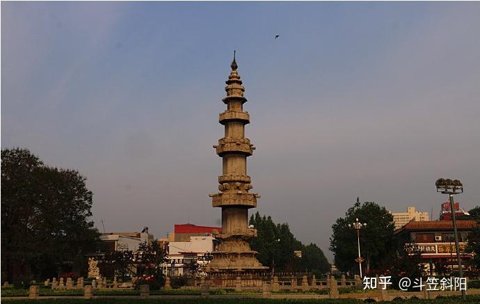 A scenic view of Xinxiang Tuoluonijingchuang
