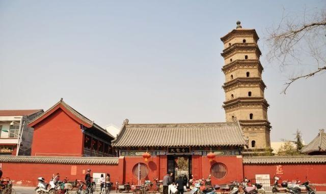 A scenic view of Xinxiang Yuanwuchengshuangmiao