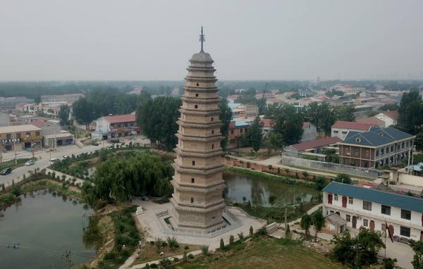 A scenic view of Xinxiang Yuanwuchengshuangmiao
