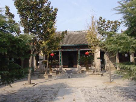 A scenic view of Xinyang Chenyuanguangzuci