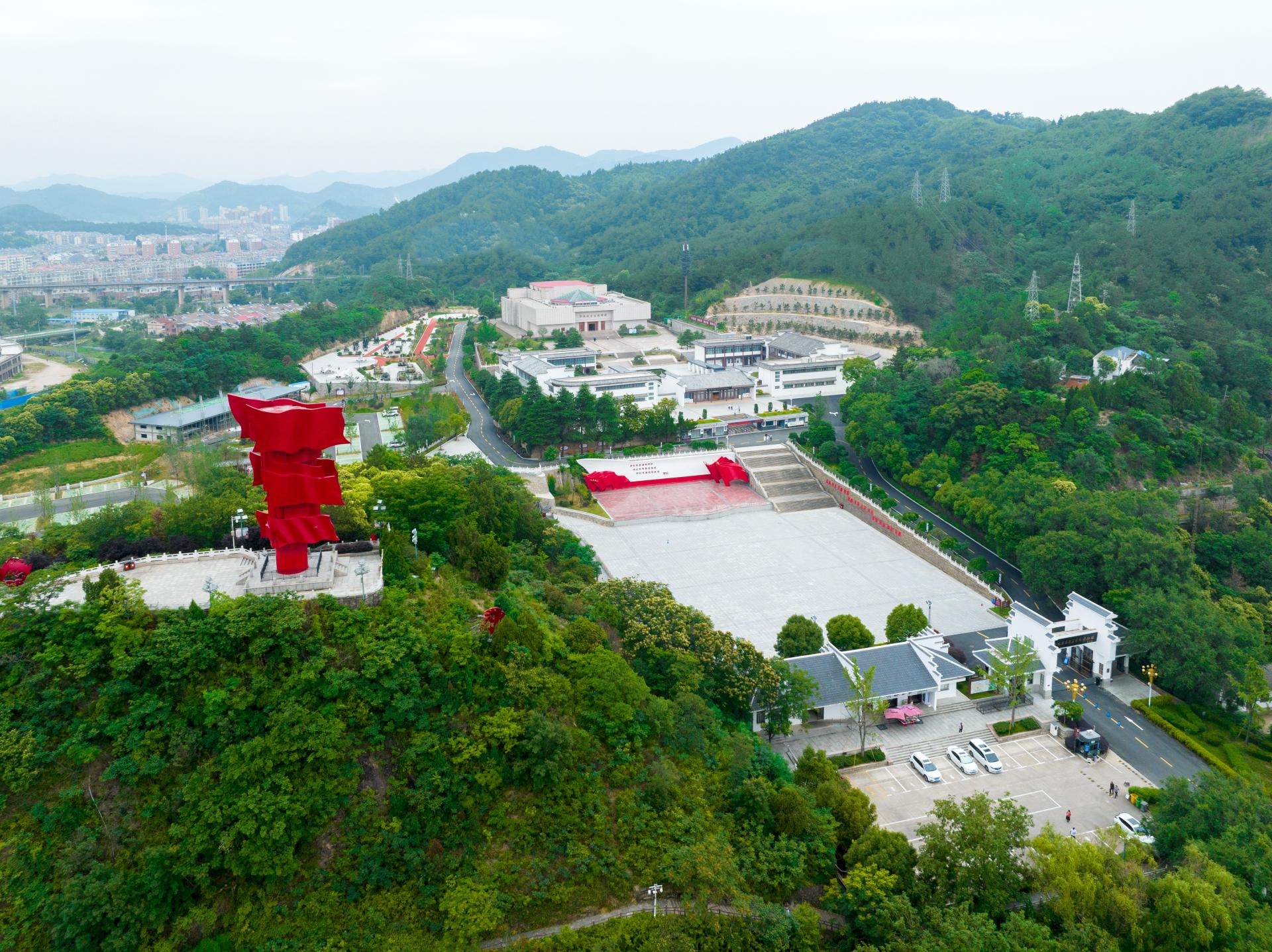 A scenic view of Xinyang Eyuwanbiantequsuiweiaizhengfujiuzhi